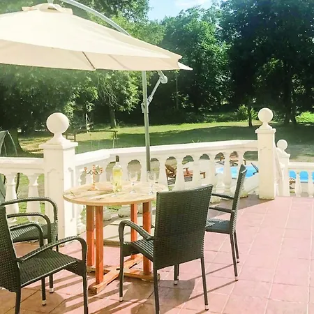 Schloss Holiday home